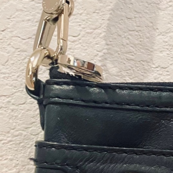 MARC BY MARC JACOBS Vintage Leather Y2K Crossbody Bag - Picture 8 of 8